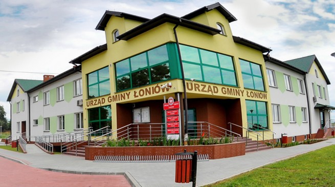 Urzędniczka Ośrodka Pomocy Społecznej wyprowadziła 1,3 mln zł na nieistniejące dzieci