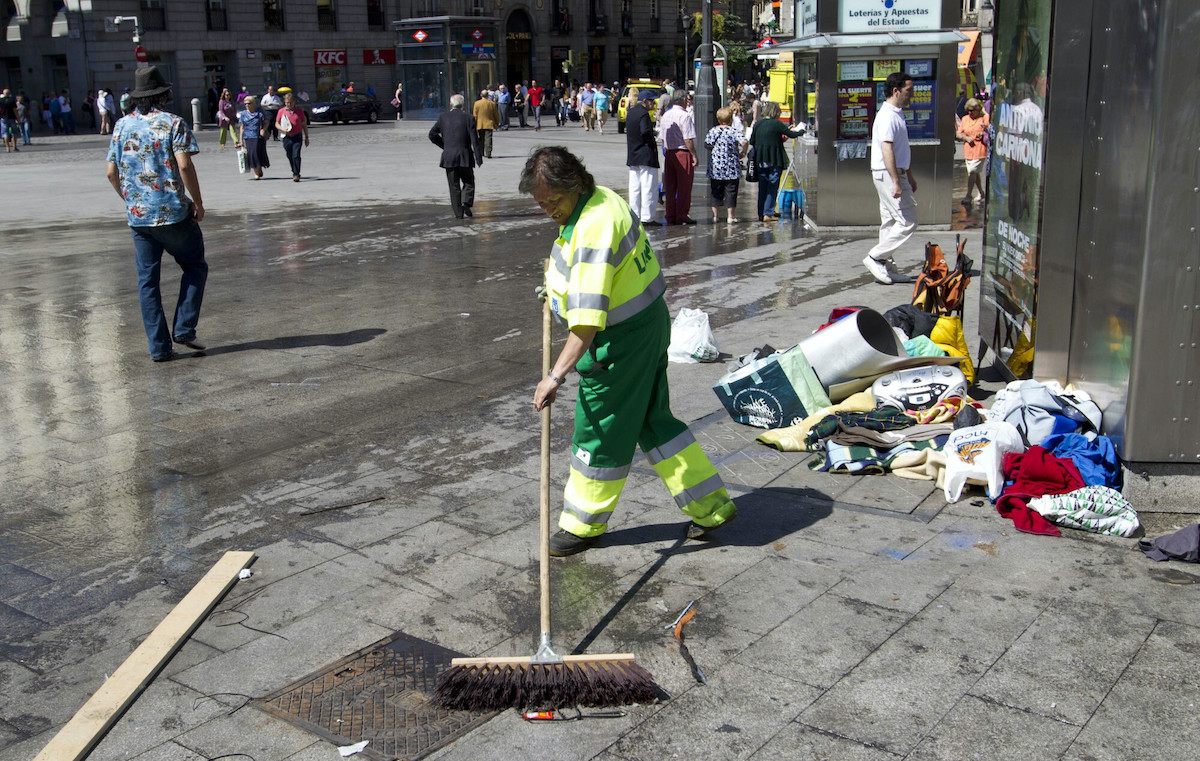 Madryt: osoby sprzątające miasto odmawiają pracy, przez upał dręczą ich wymioty i zawroty głowy