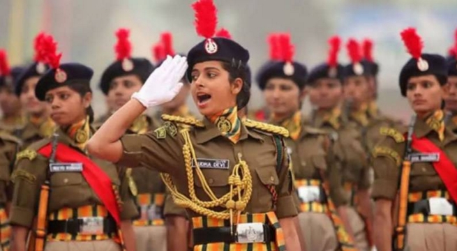 Indie: rząd zdecydował, że kobiety nie mogą dowodzić w armii, a sąd zdecydował, że jednak mogą