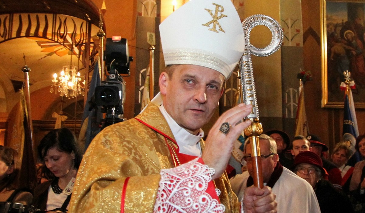 Kuria w Bielsku-Białej chce, aby sąd sprawdził, czy ofiara księdza pe*ofila nie jest przypadkiem homose*sualistą