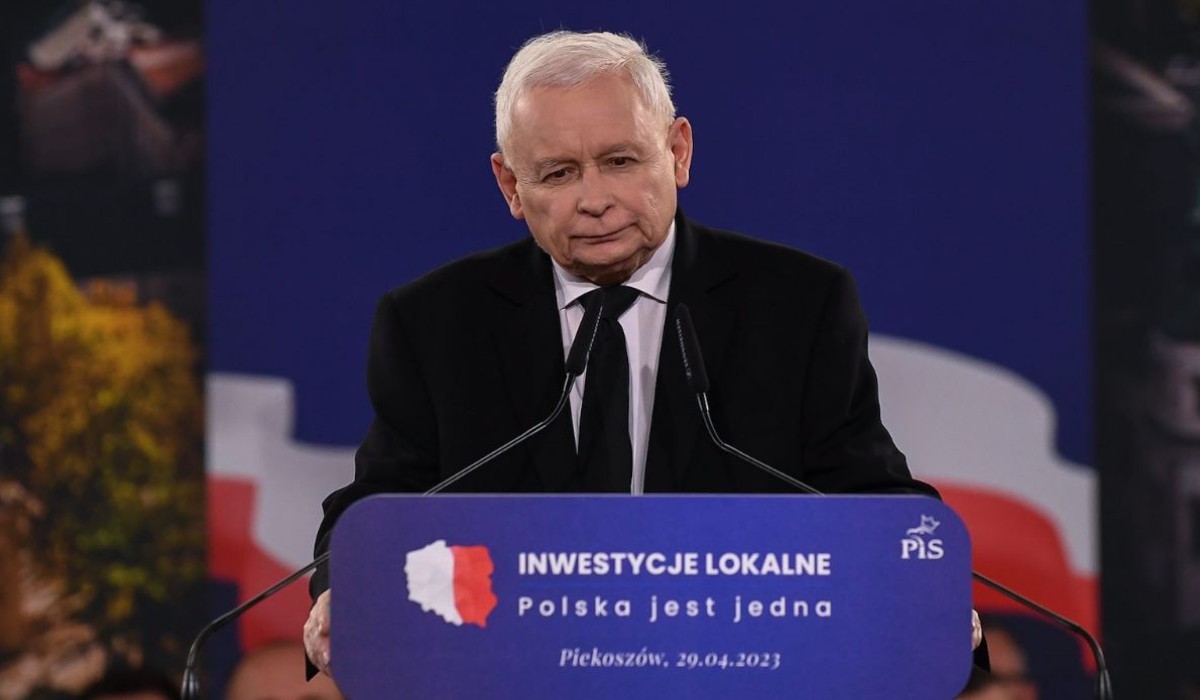 Prezes Kaczyński wyjaśnia, że rządowi nie wszystko wychodzi, bo są uczciwi, a nie genialni