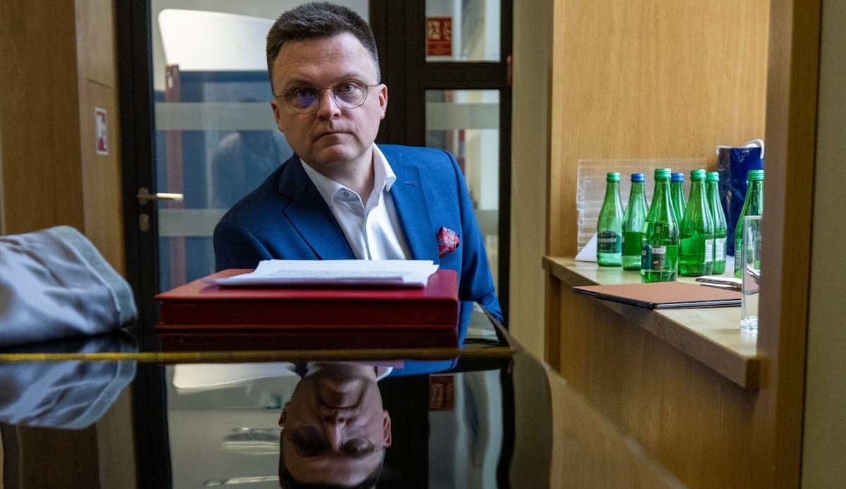 Hołownia potwierdza, że chce obniżenia wieku wyborczego do 16. roku życia