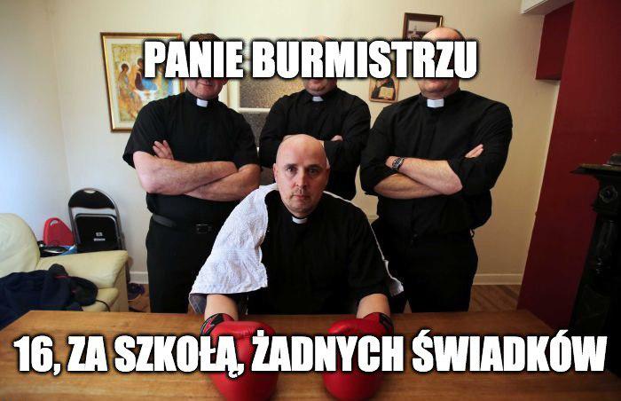 W Ustrzykach Dolnych arcybiskup walczy z burmistrzem o lekcje religii w szkołach