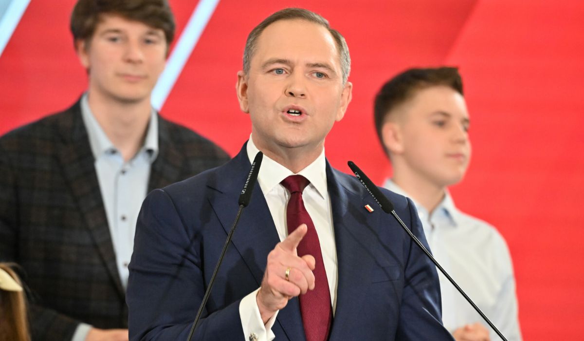 Szef sztabu Nawrockiego zapowiada pozwy za nazywanie polityka sutenerem i gangusem