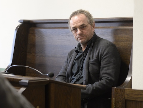 Najsztub nie przyznaje się do winy, potrąconej kobiecie dał książkę