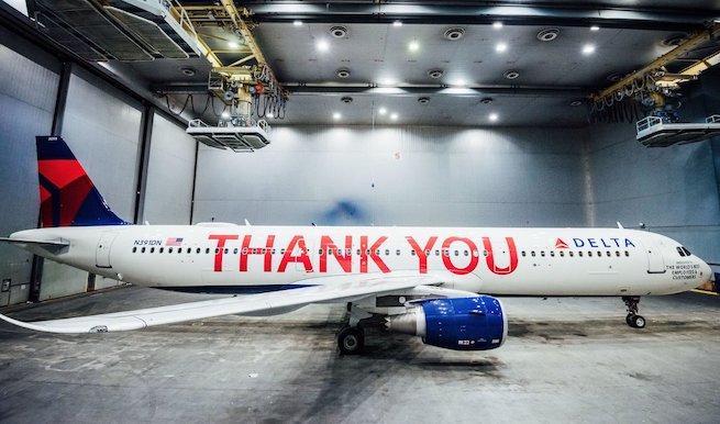 Linie lotnicze Delta przyznały ponad miliard dolarów wszystkim swoim pracownikom i pomysłowo podziękowały