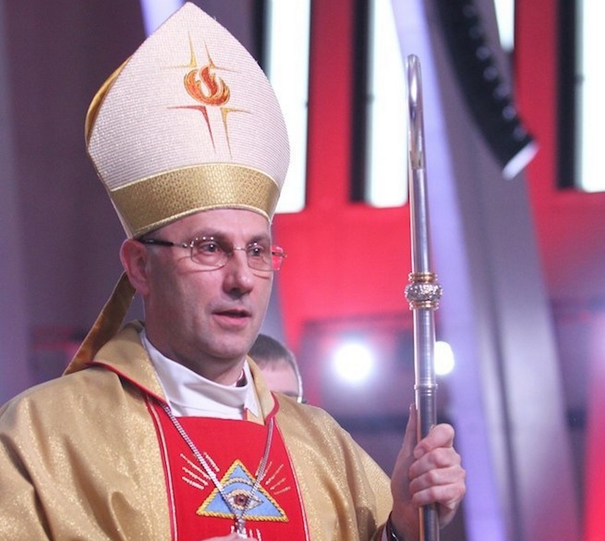 Prymas zdecydował: Kościół w Polsce nie będzie występować przeciwko państwowym obostrzeniom