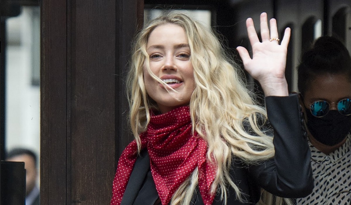 Amber Heard zwolniła cały zespół PR, obwinia ich za "złe nagłówki"