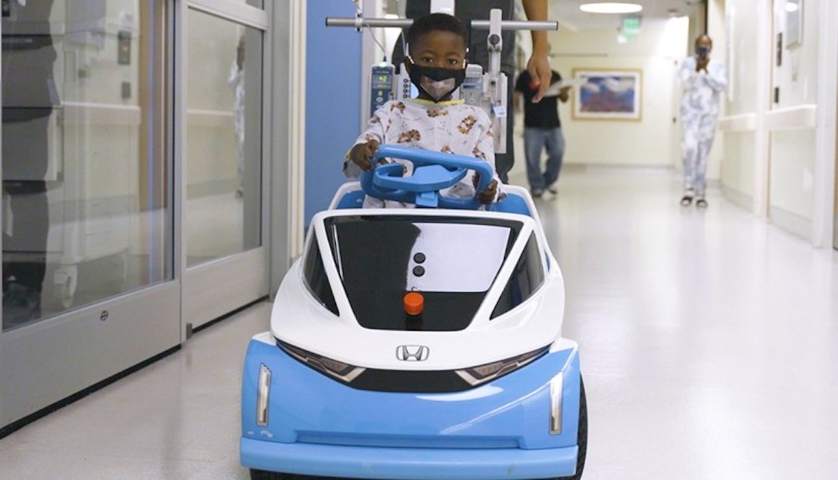 Honda zrobiła elektryczne autka dla dzieci w szpitalach i całkiem fajnie to wygląda