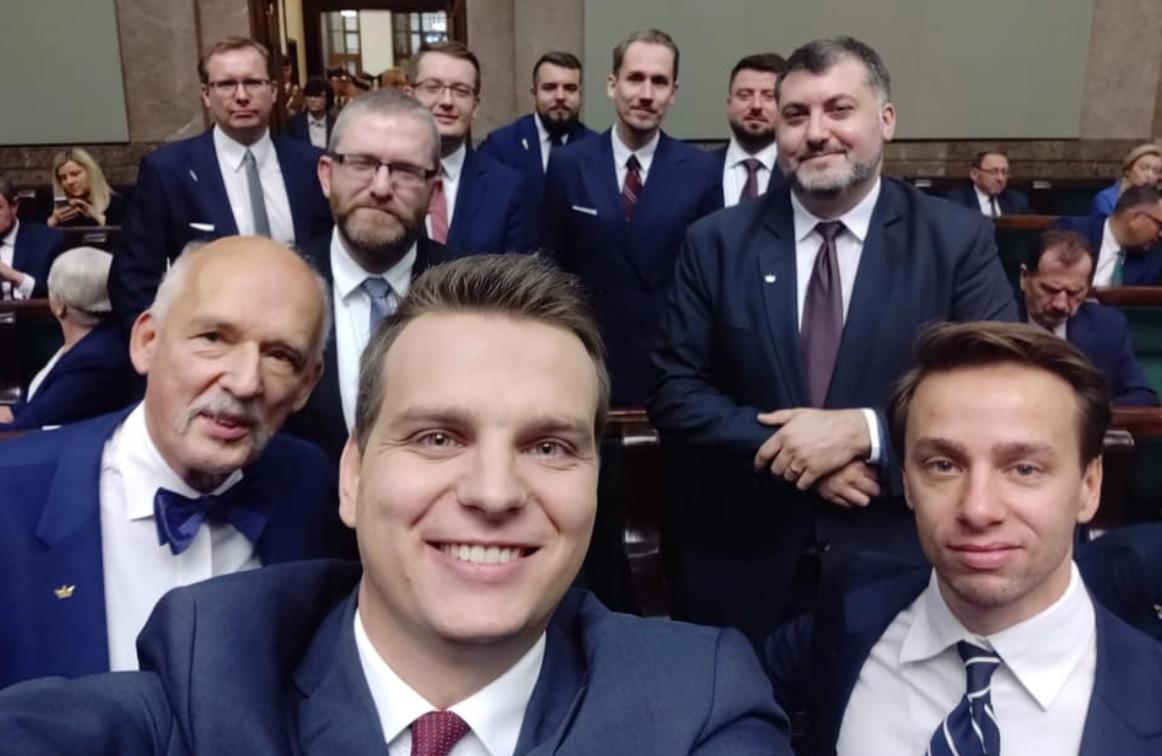 Posłowie Konfederacji chcieliby podwyżek