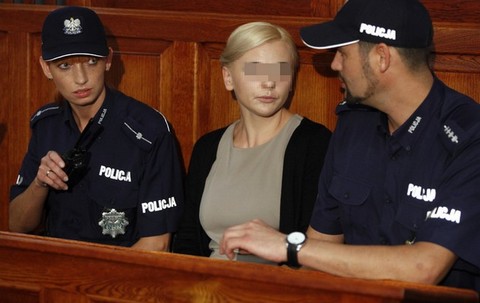 Strażnik więzienny, który wykorzystywał żonę założyciela Amber Gold, został skazany