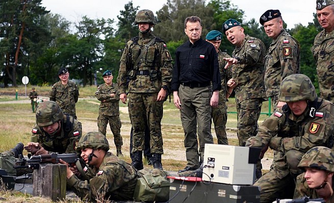 MON: tysiące osób chce na ćwiczenia do wojska, głównie bezrobotni