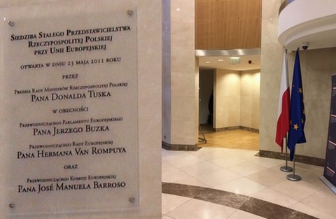 Tusk: "Mniejsza o tabliczkę. Ważne, żeby Polski nie odkręcili od Unii Europejskiej"