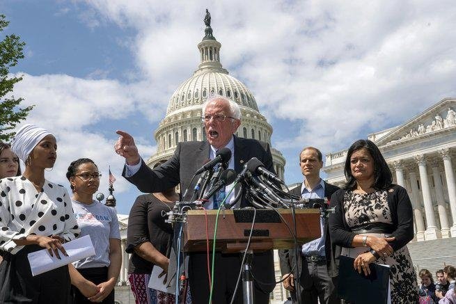 Bernie Sanders zawiesza kampanię prezydencką