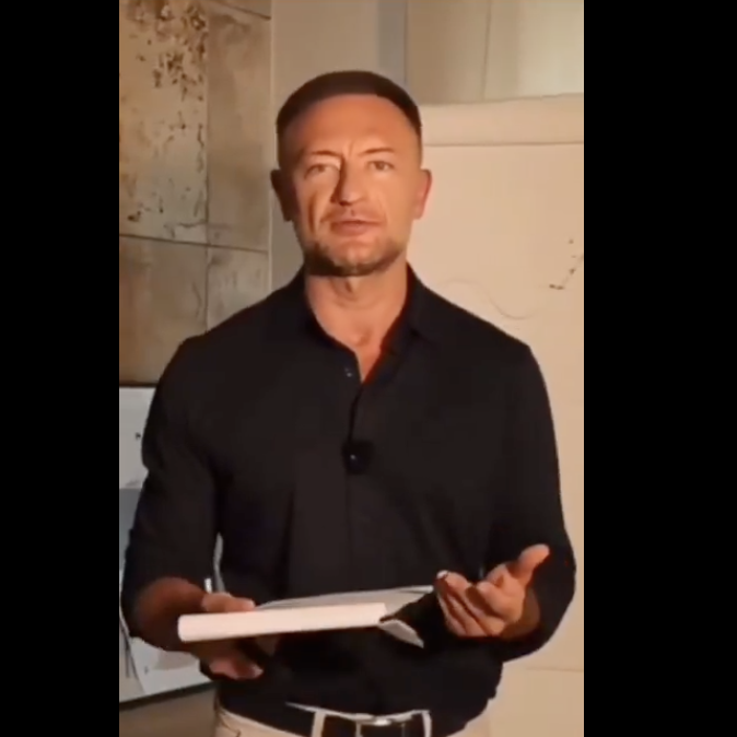 Fliper ucieka z Polski xD