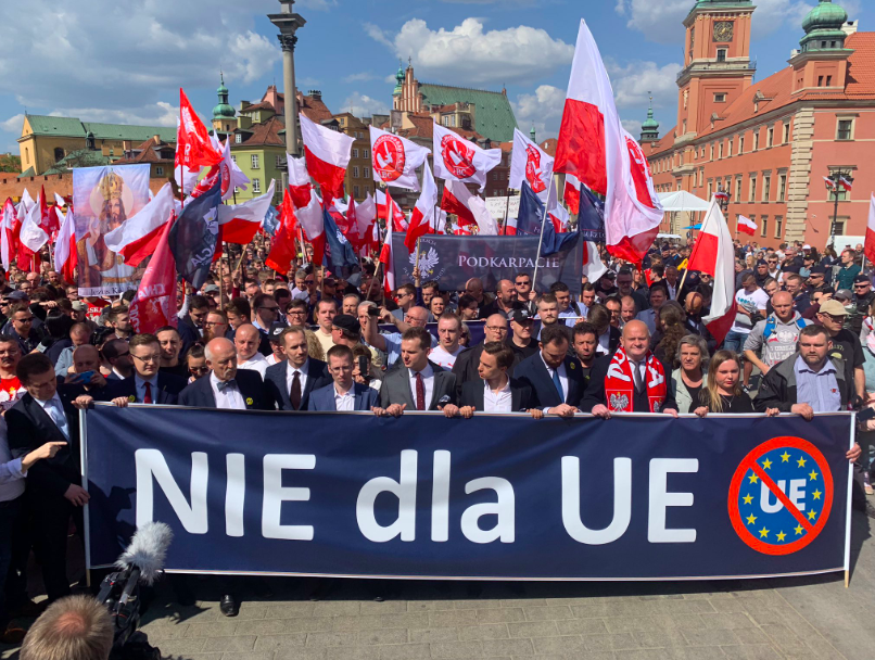 Marsz Suwerenności w Warszawie: "PiS PO - jedno zło"
