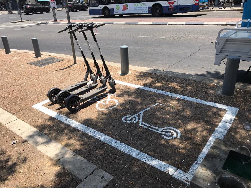 Kraków: e-hulajnogi trzeba będzie zostawiać na parkingach