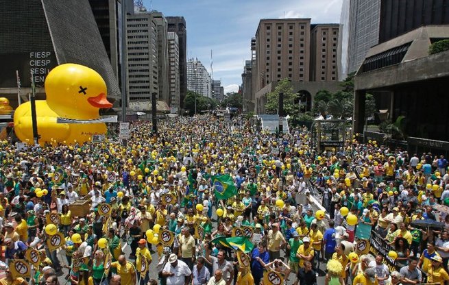 Demonstracja MBL na ulicach San Paulo